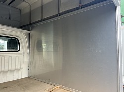 荷室